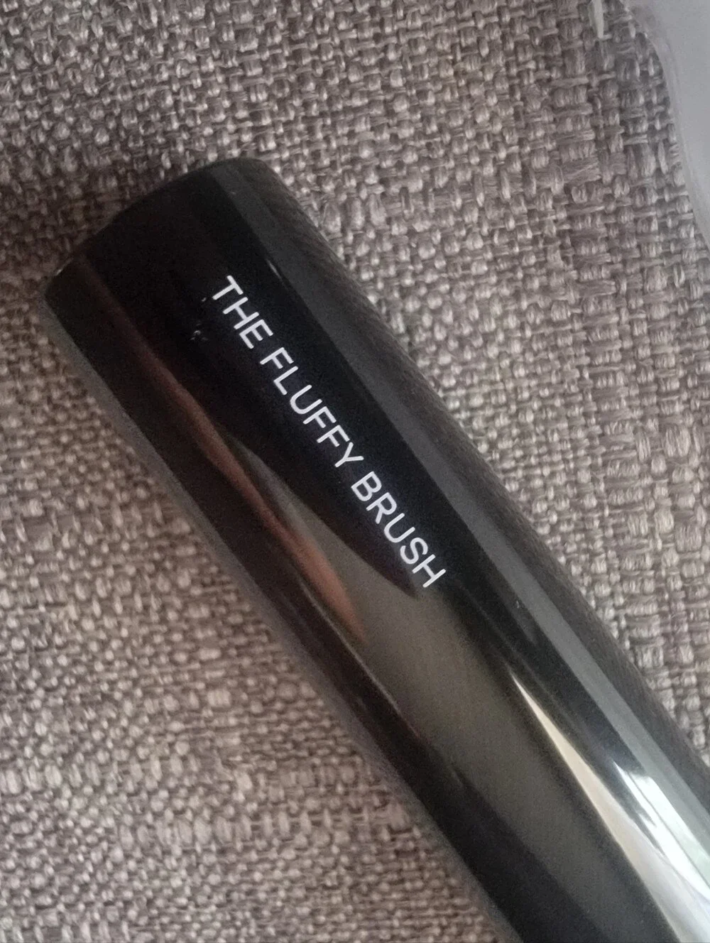 Saie The Fluffy Brush